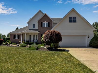 5220 Bridle Path Ln, Lewiston, NY, 14092