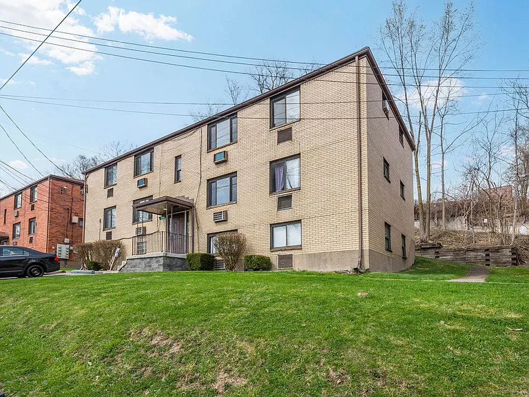 Lindberg Apartments — Photo 4