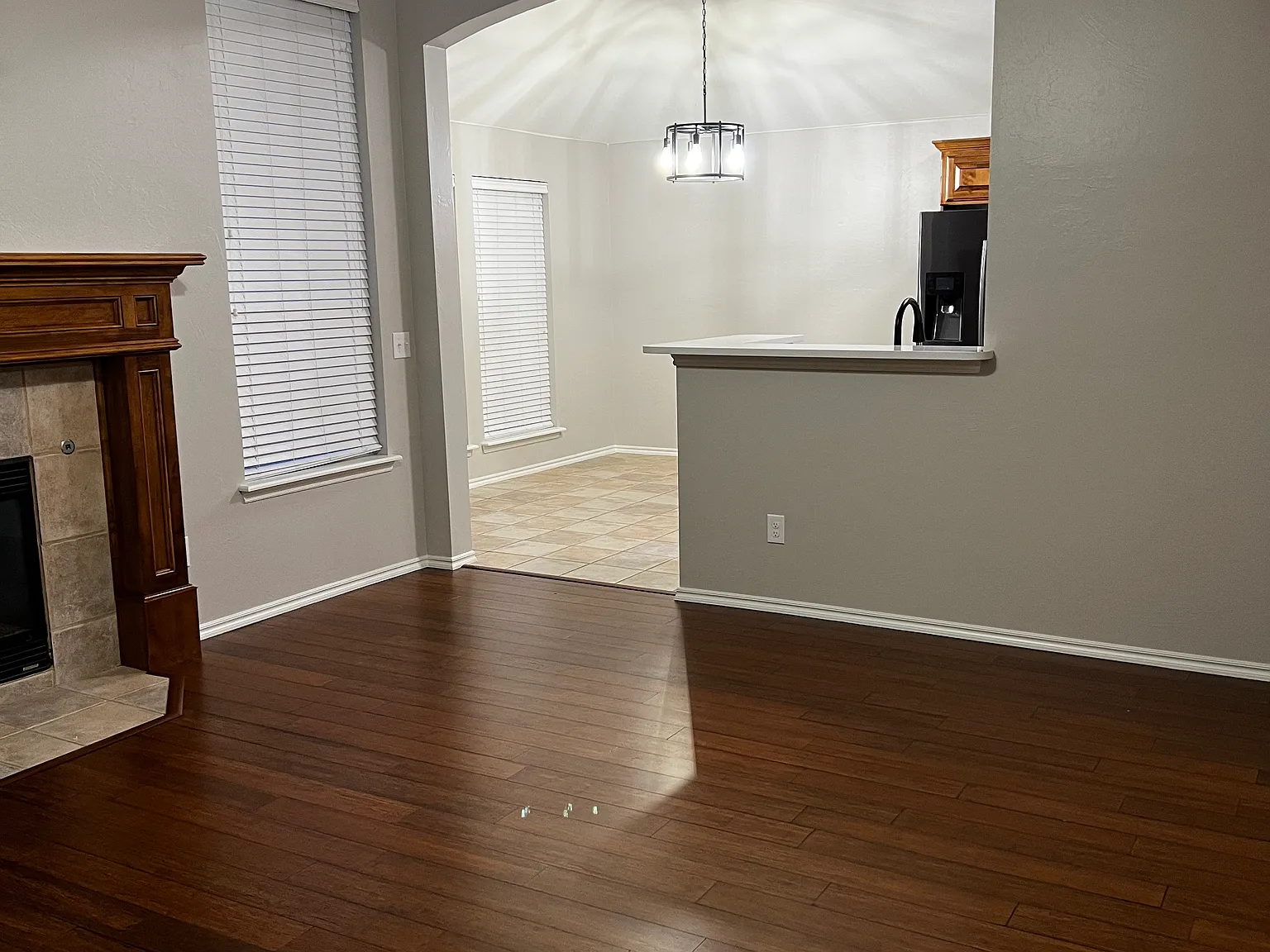 3 bed, 1377 sqft, $1,650 — Photo 2