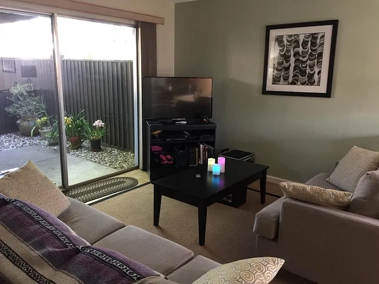 Willis Dr — Photo 4