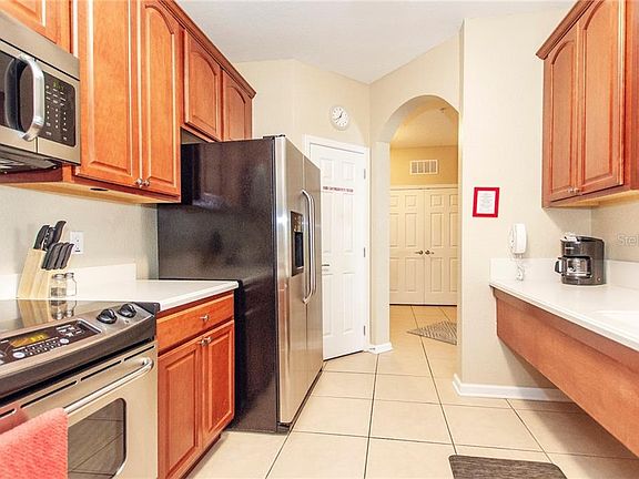 4th image of 4114 Breakview Dr APT 10502