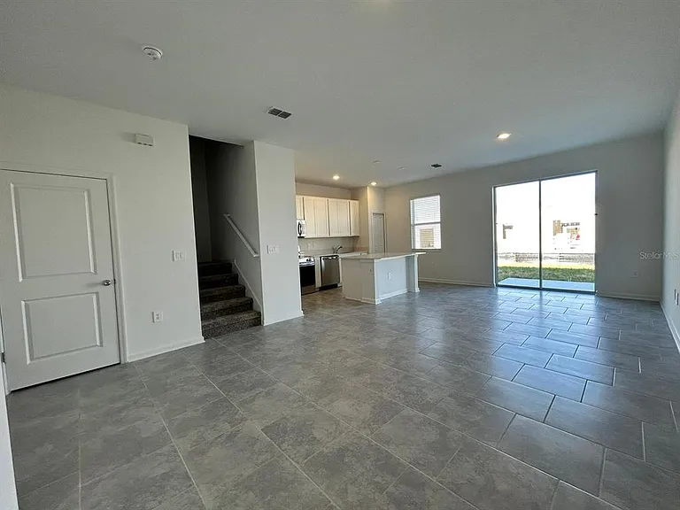 3019 Chantilly Dr — Photo 5