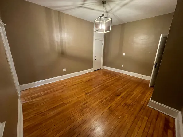 2815 N Calvert St APT 2B, Baltimore, MD 21218