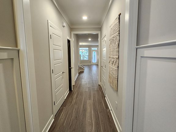 2nd image of 20 Jaycee Ct #0