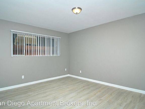 4th image of 4647 Alabama St APT 03