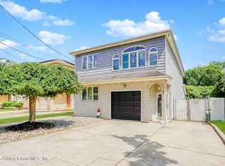 90 Hawley Ave, Staten Island, NY 10312