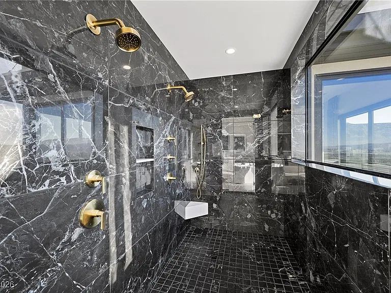 577 Overlook Rim Dr — Photo 28