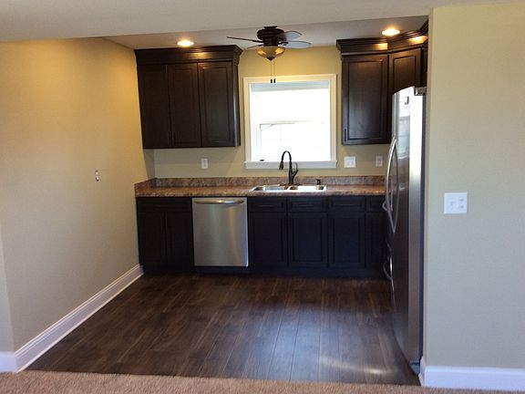 2nd image of 191 Wyndcrest Ct APT B