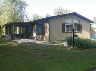 766 Locust Dr, North Wales, PA