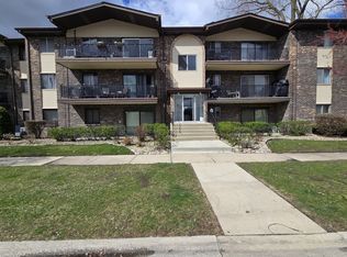 13520 Lawler Ave APT 39, Crestwood, IL