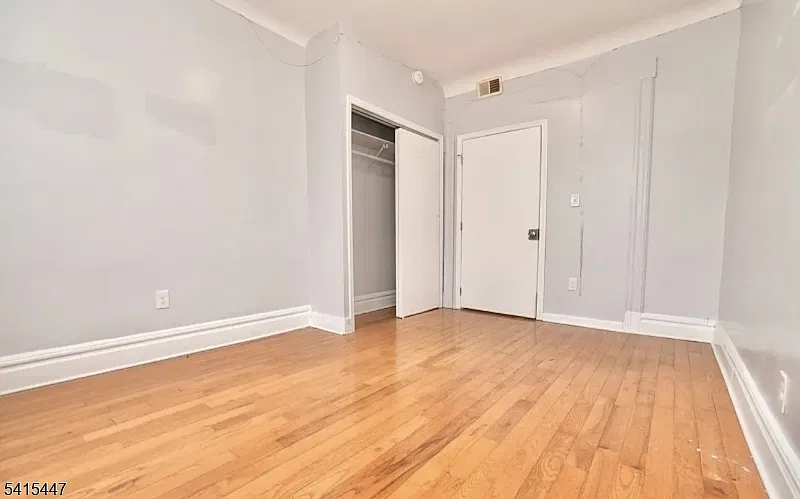 20 Stuyvesant Ave — Photo 2