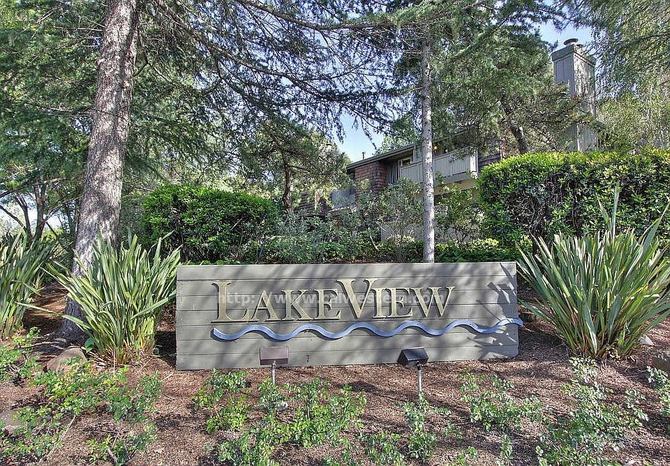 1st image of 2915 La Terrace Cir