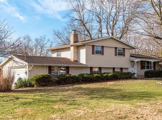 195 Davis Ave, Enon, OH