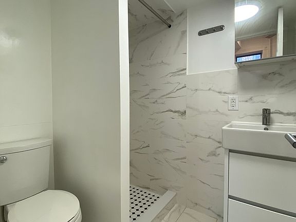 5th image of 19 W 129th St APT 2B