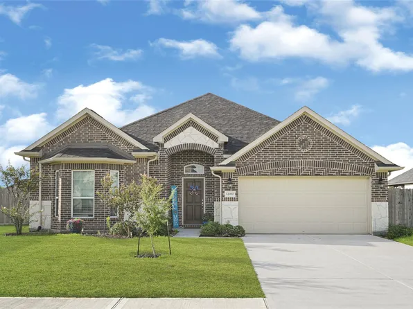 12002 Champions Forest Dr, Dayton, TX 77535