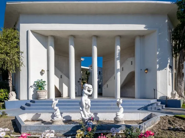 10749 New Haven St Unit 18, Sun Valley, CA 91352