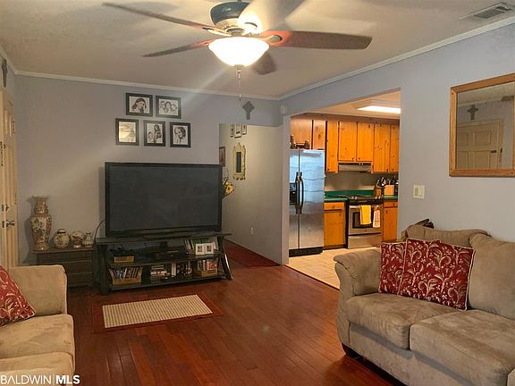 2nd image of 100 Rosemary Ave