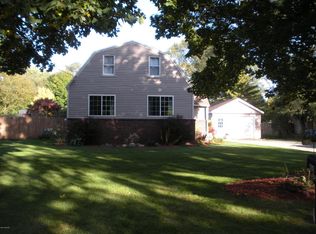 466 Park St, Wayland, MI 49348