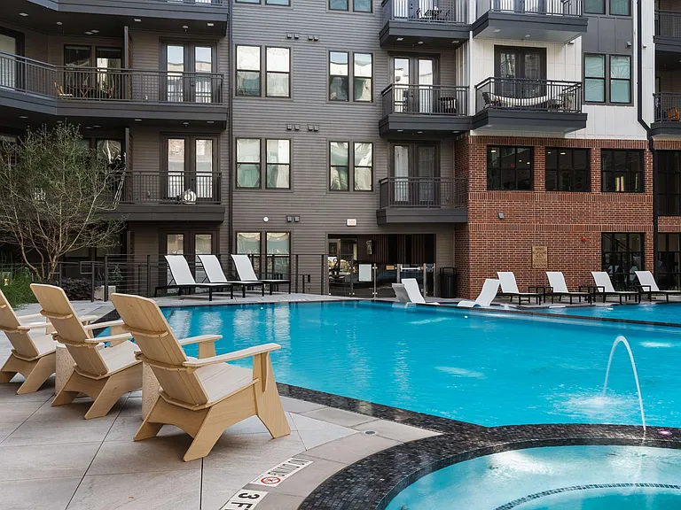 Troubadour Apartments — Photo 71