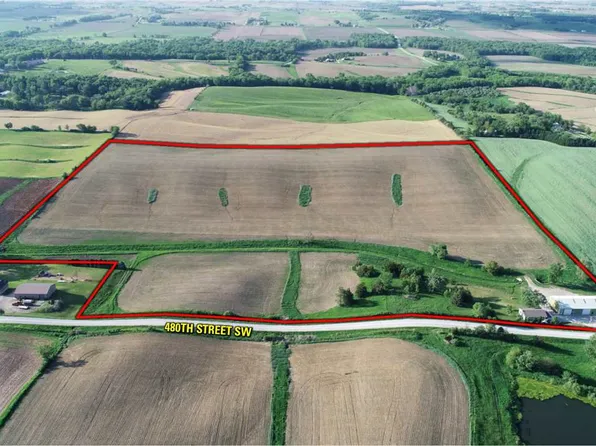 1776 480th St SW, Kalona, IA 52247