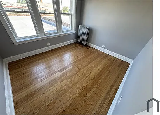 7114 S East End Ave — Photo 3