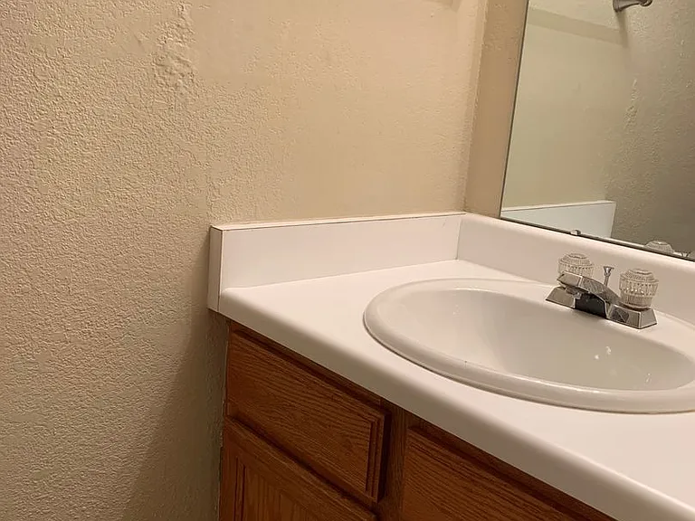 543 W Sycamore Cir — Photo 12