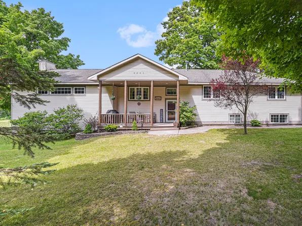 9295 S 184th Ave, Holton, MI 49425