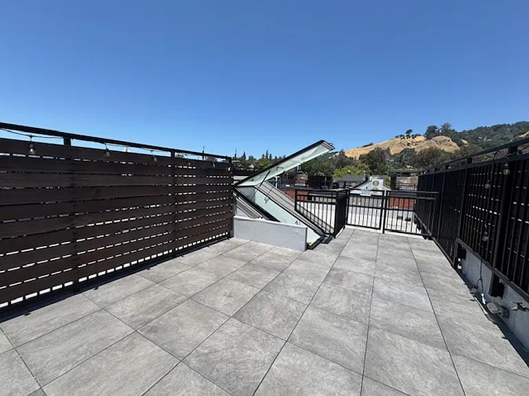 906 Brown Ave — Photo 32