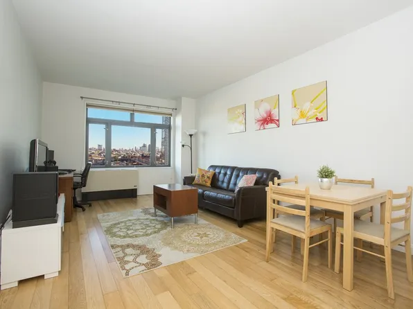 11-02 49th Avenue image 3 of 12