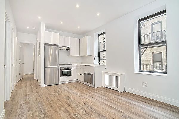 1st image of 425 Grand Ave APT E1