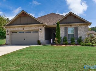 3001 Peevey Creek Ln, Owens Cross Roads, AL 35763