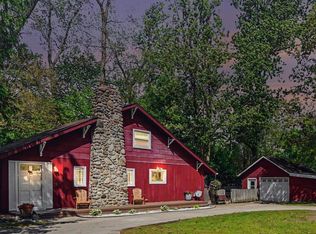13760 N Territorial Rd, Gregory, MI 48137