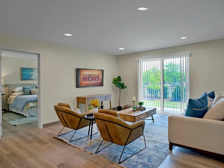 The Jade Residences at Waterfall Glen — Photo 15