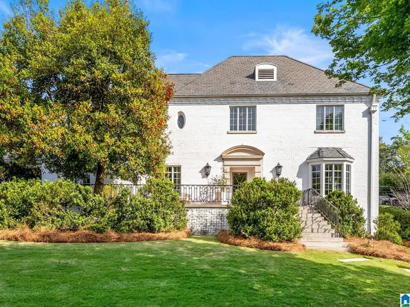 8 Rockledge Rd, Birmingham, AL 35213