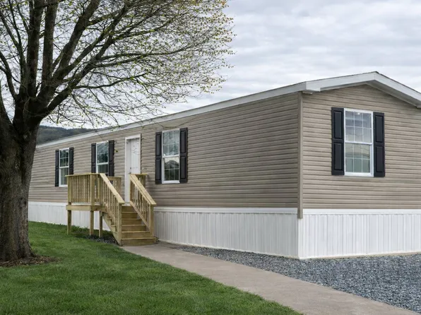 131 Harvest Moon Park #131, Linden, PA 17744