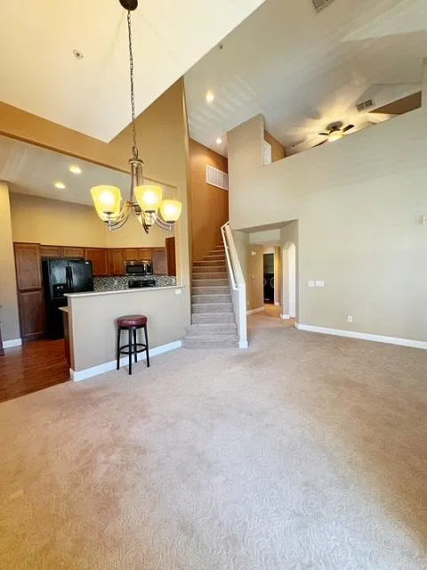 2 bed, 1666 sqft, $2,000 — Photo 4