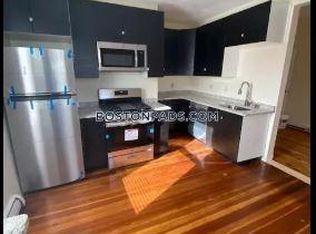67 Pleasant St APT 3, Cambridge, MA 02139