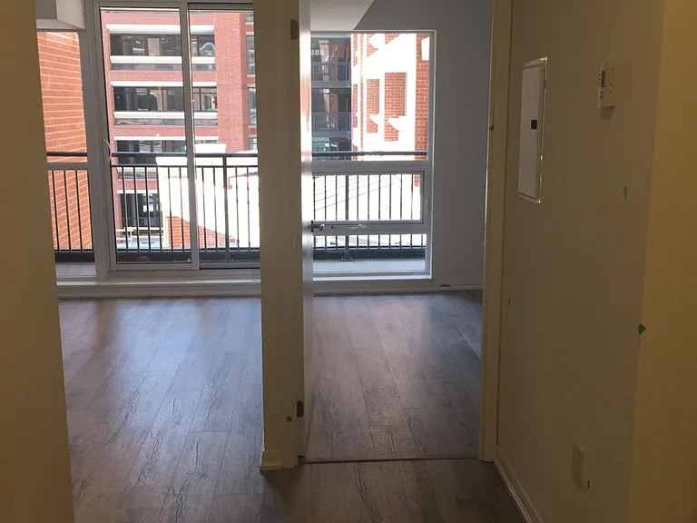 830 Lawrence Ave W #423 — Photo 9