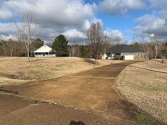 4th image of 514 Rock Springs Dr
