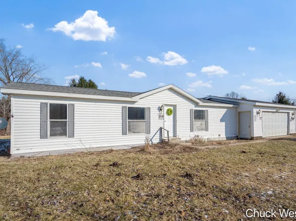 20436 Freedom Dr, Pierson, MI 49339