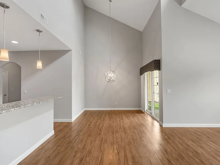 2420 Boulder Springs Dr — Photo 10