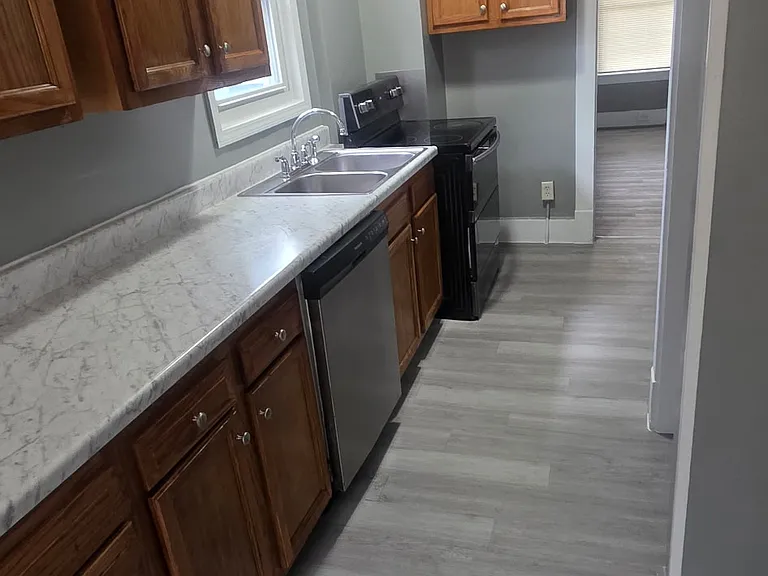 43 E Auburndale Ave — Photo 14