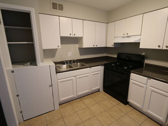 4th image of 3471 Douglass Ave APT 2