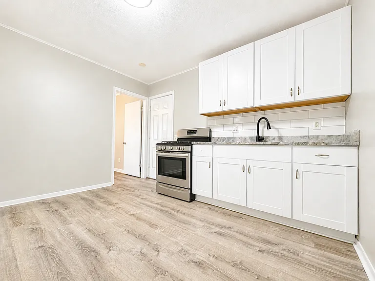 8100 Meadow Ave #1 — Photo 10