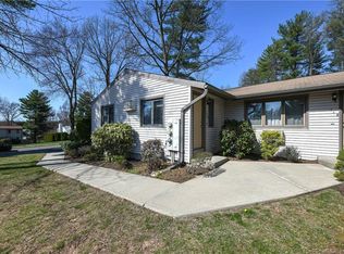 113 Butternut Ln UNIT 113, Bristol, CT 06010