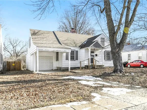 513 N Delaware St, Butler, MO 64730