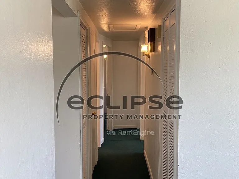 1005 Denver Ave — Photo 8