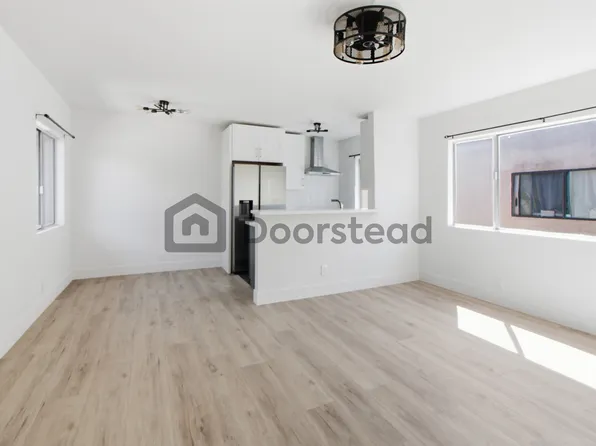 2176 Venice Blvd #11, Los Angeles, CA 90006