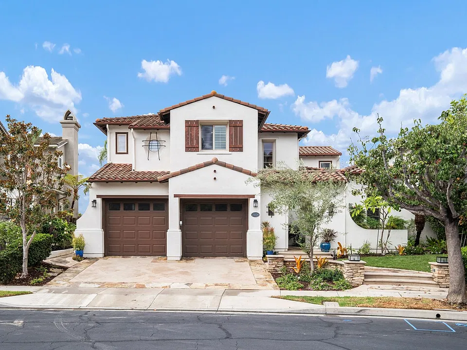 2604 Canto Rompeolas