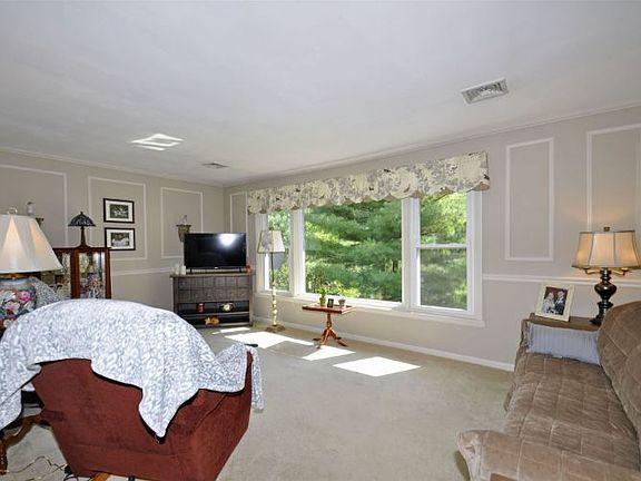 4th image of 53390 Peggy Ave